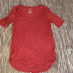 Maurices Deep Red Short Sleeve Tee